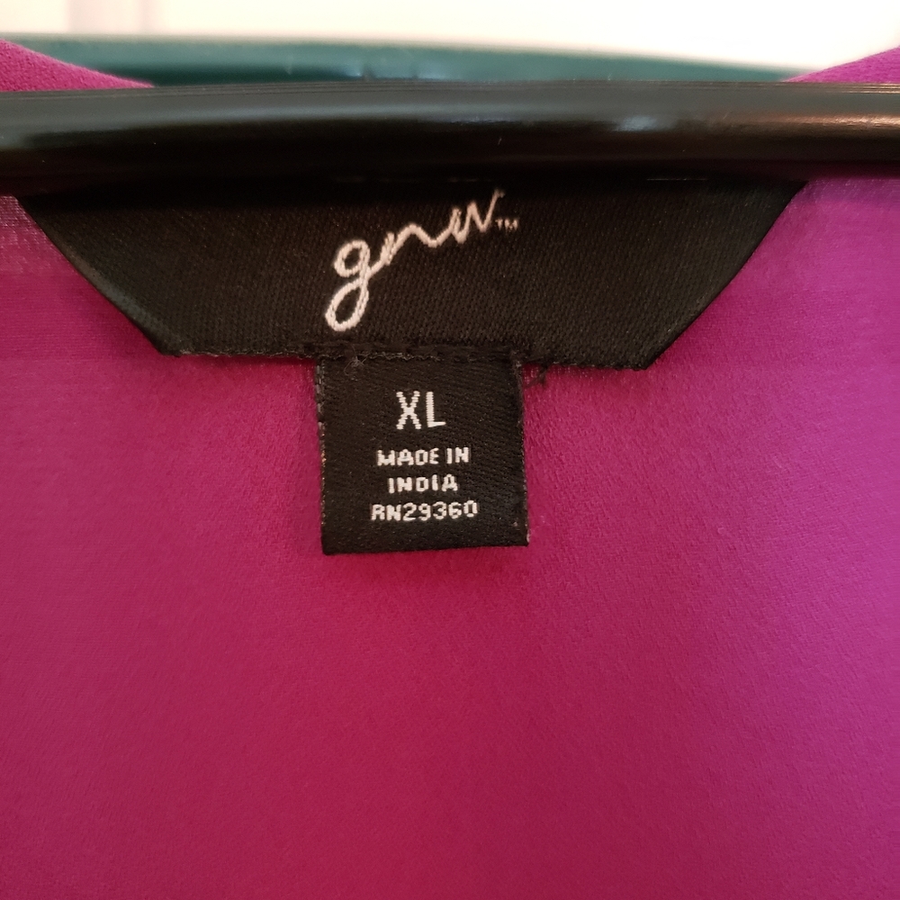 Tank/blouse - Picture 2 of 4